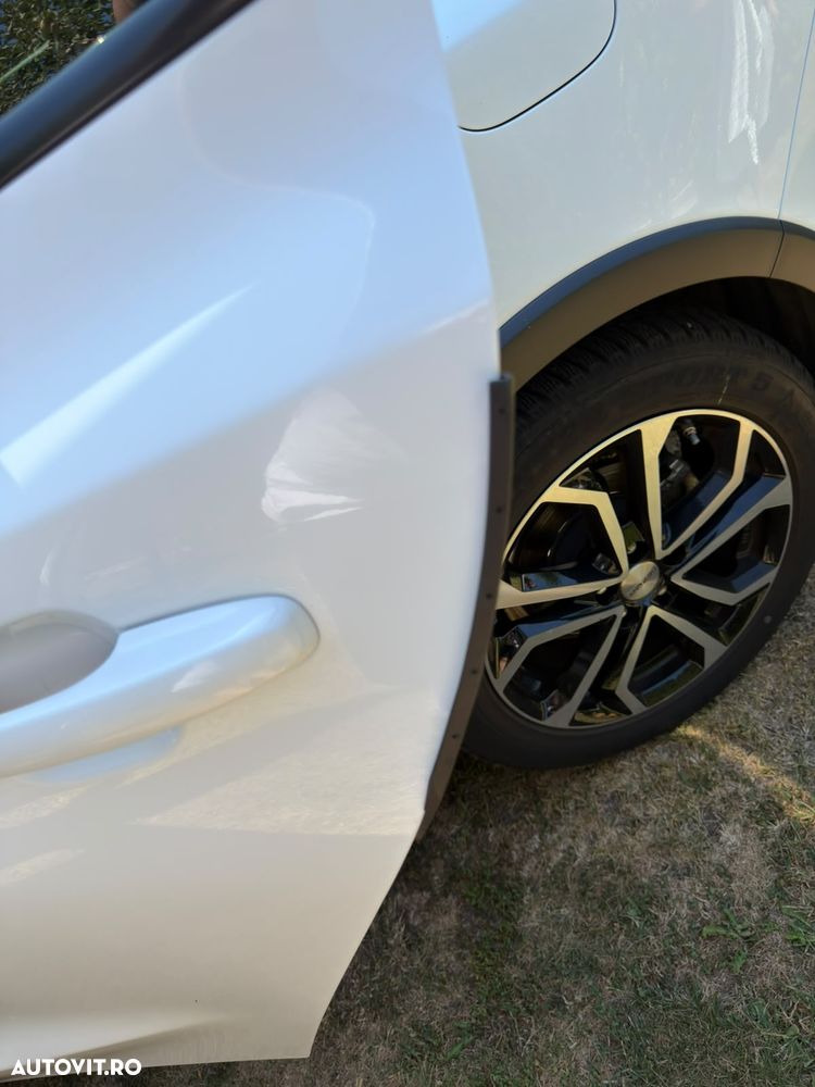 Ford Focus 1.0 EcoBoost 6MT MHEV Active X - 16