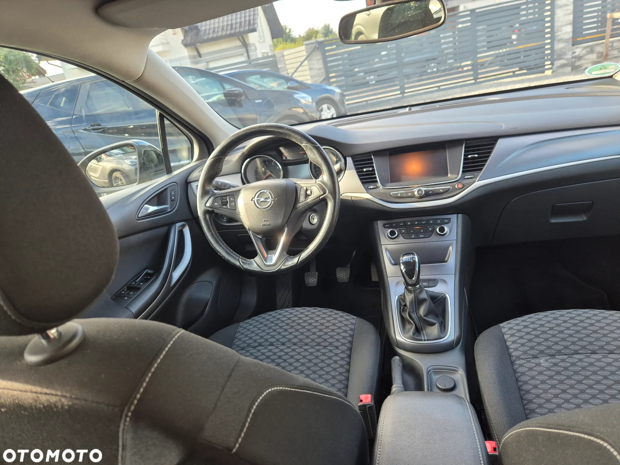 Opel Astra 1.4 Turbo Sports Tourer Business - 17