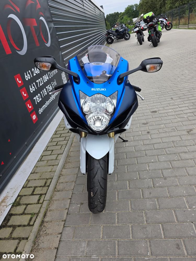 Suzuki GSX-R - 17