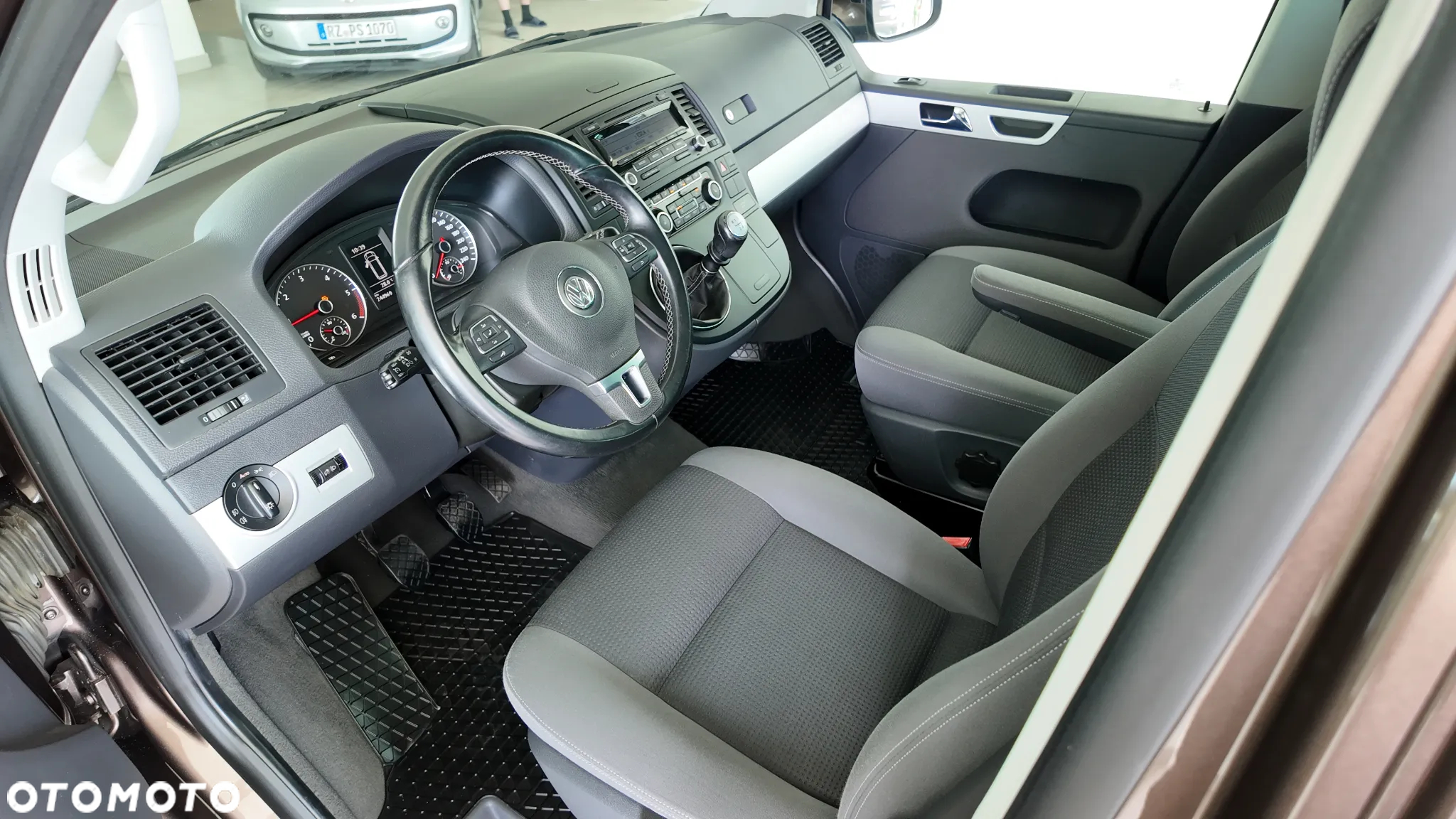Volkswagen Multivan BiTDI L1 LIFE - 10