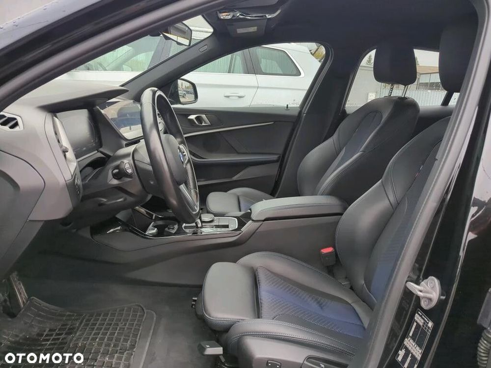 BMW Seria 1 118i M Sport - 3
