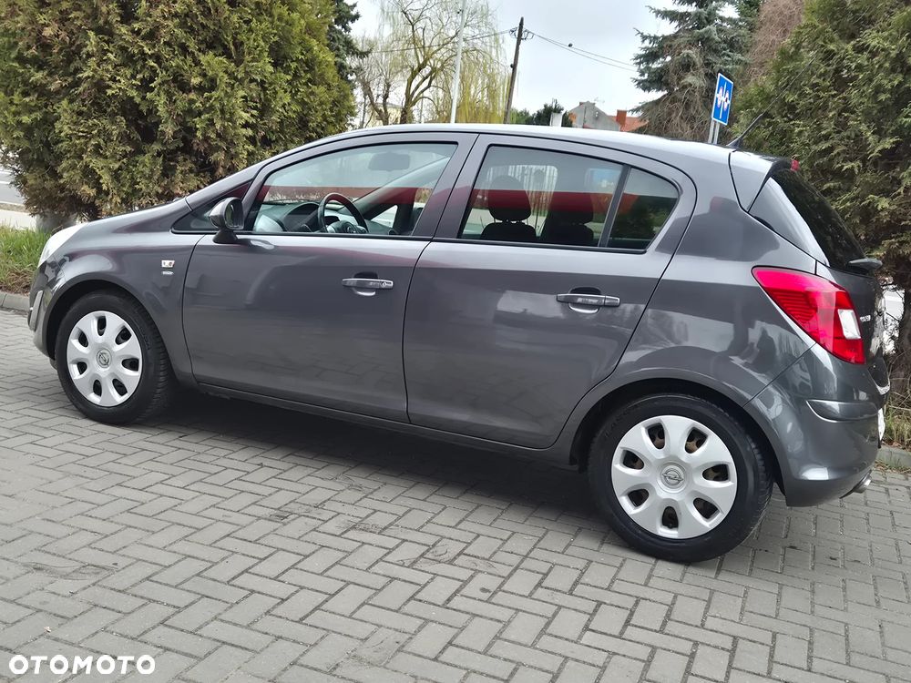 Opel Corsa 1.4 16V Satellite - 8