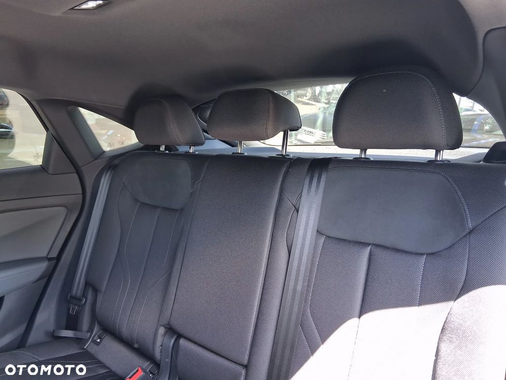 Audi Q3 Sportback - 9