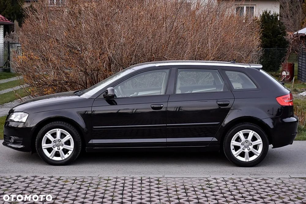 Audi A3 Sportback 1.6 Ambition - 13