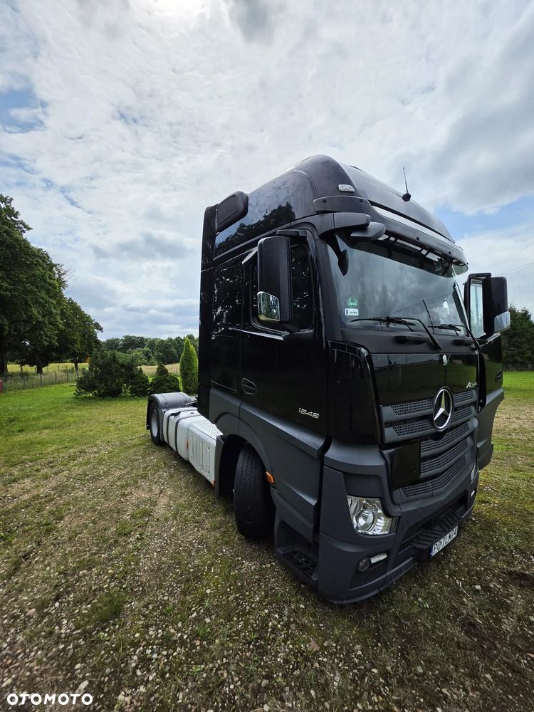 Mercedes-Benz Actros - 12