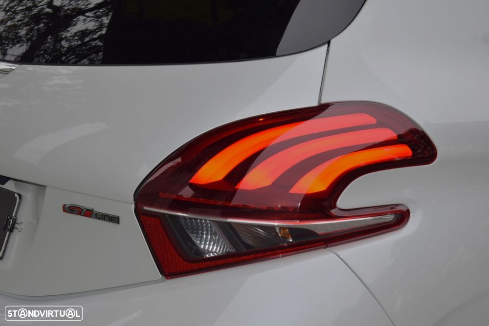 Peugeot 208 1.2 PureTech GT Line - 48