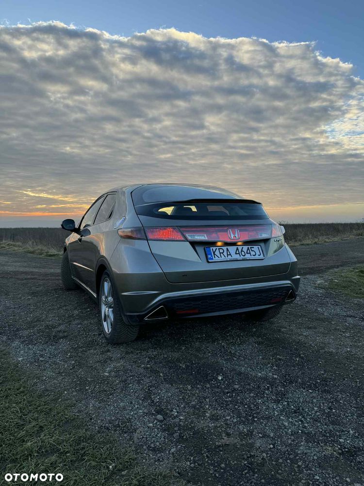 Honda Civic 2.2i-CTDi Executive - 10