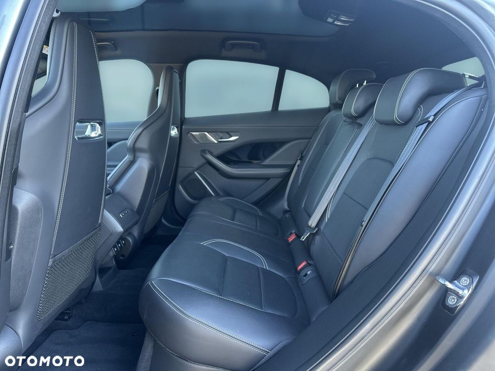 Jaguar I-Pace - 11