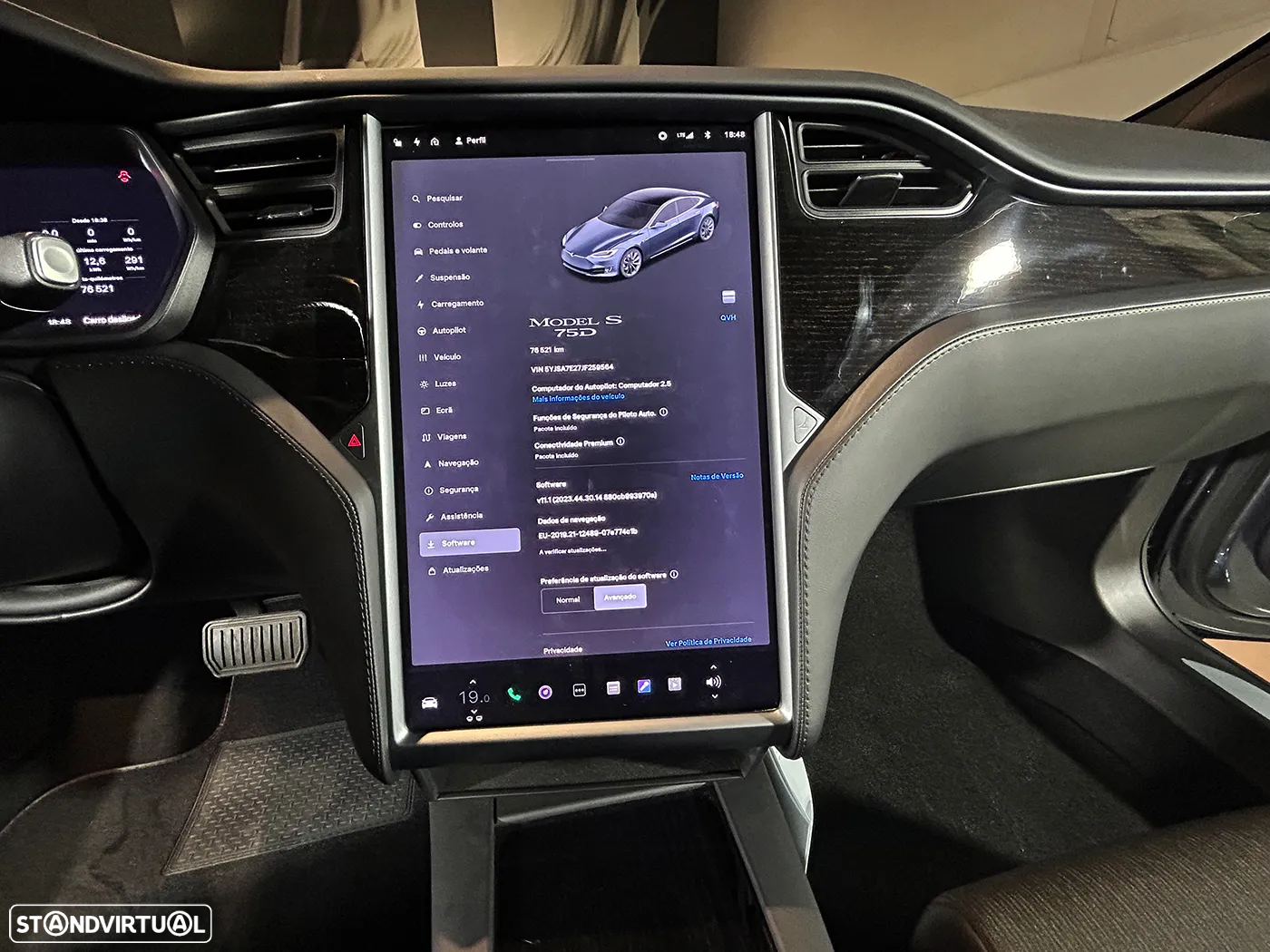 Tesla Model S - 38