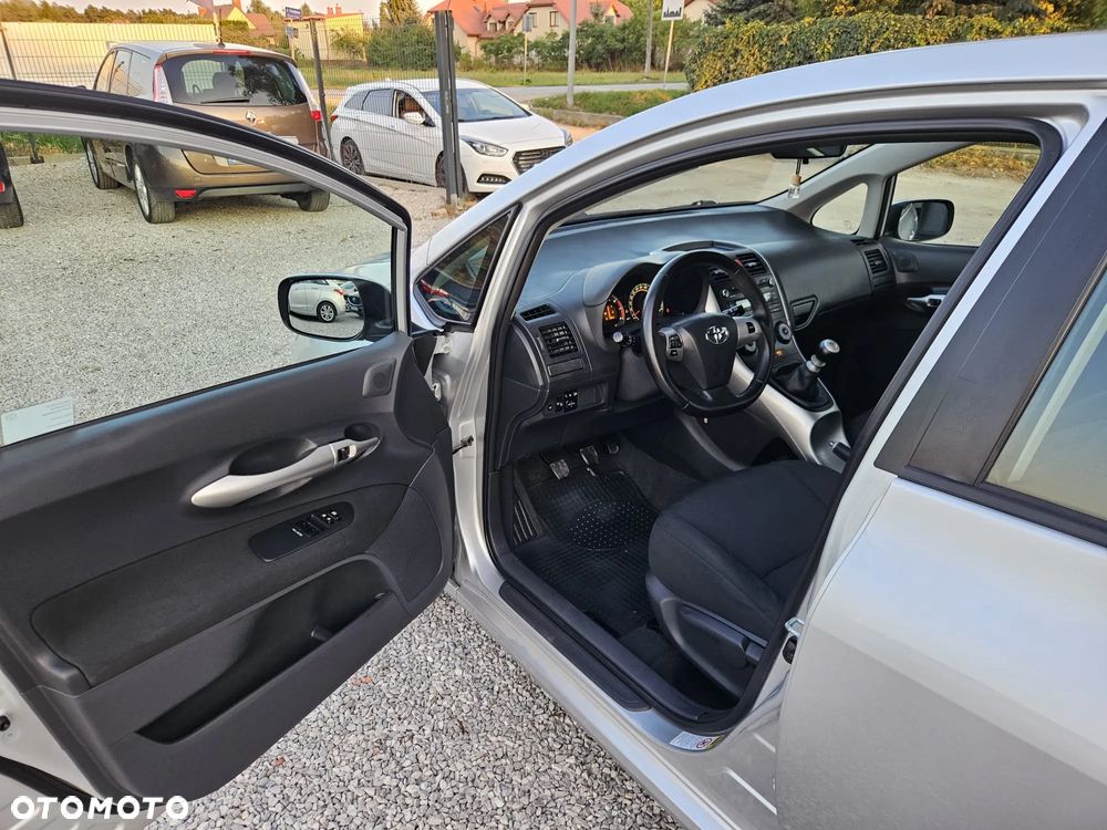 Toyota Auris 1.33 VVT-i Life - 16