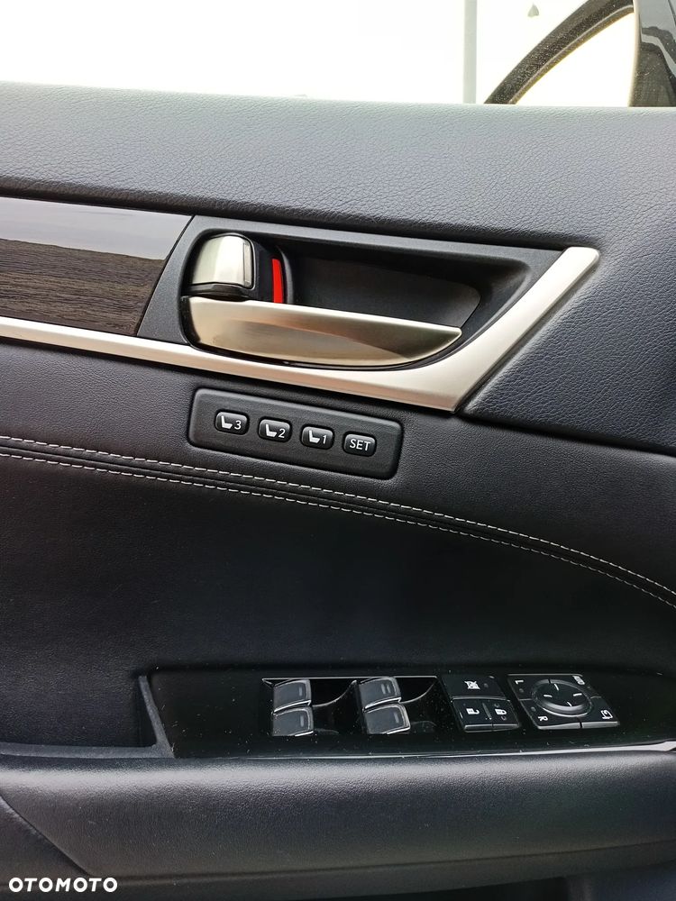 Lexus GS 200t / 300 Elegance - 12