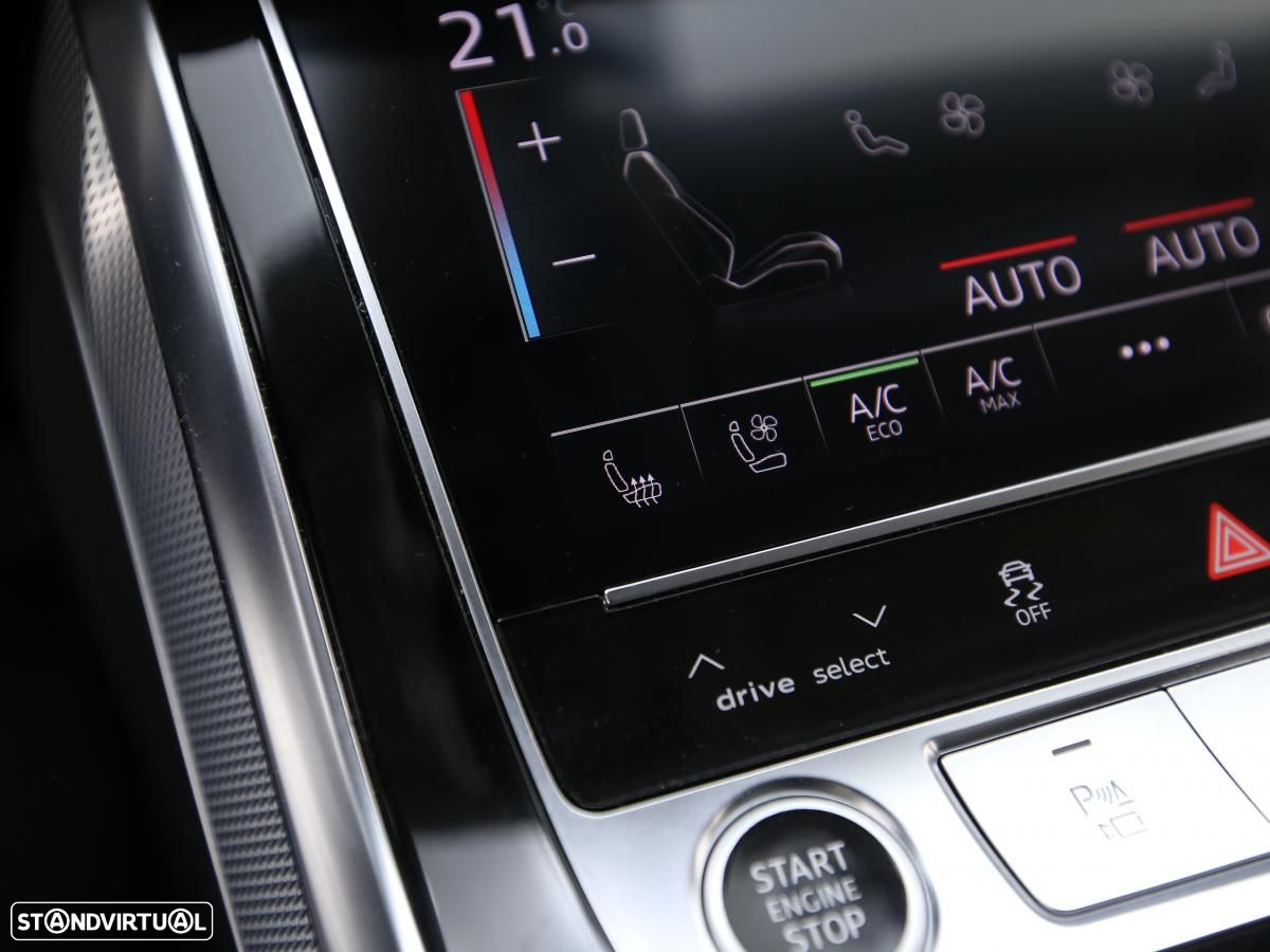 Audi Q7 55 TFSIe quattro Tiptronic - 35