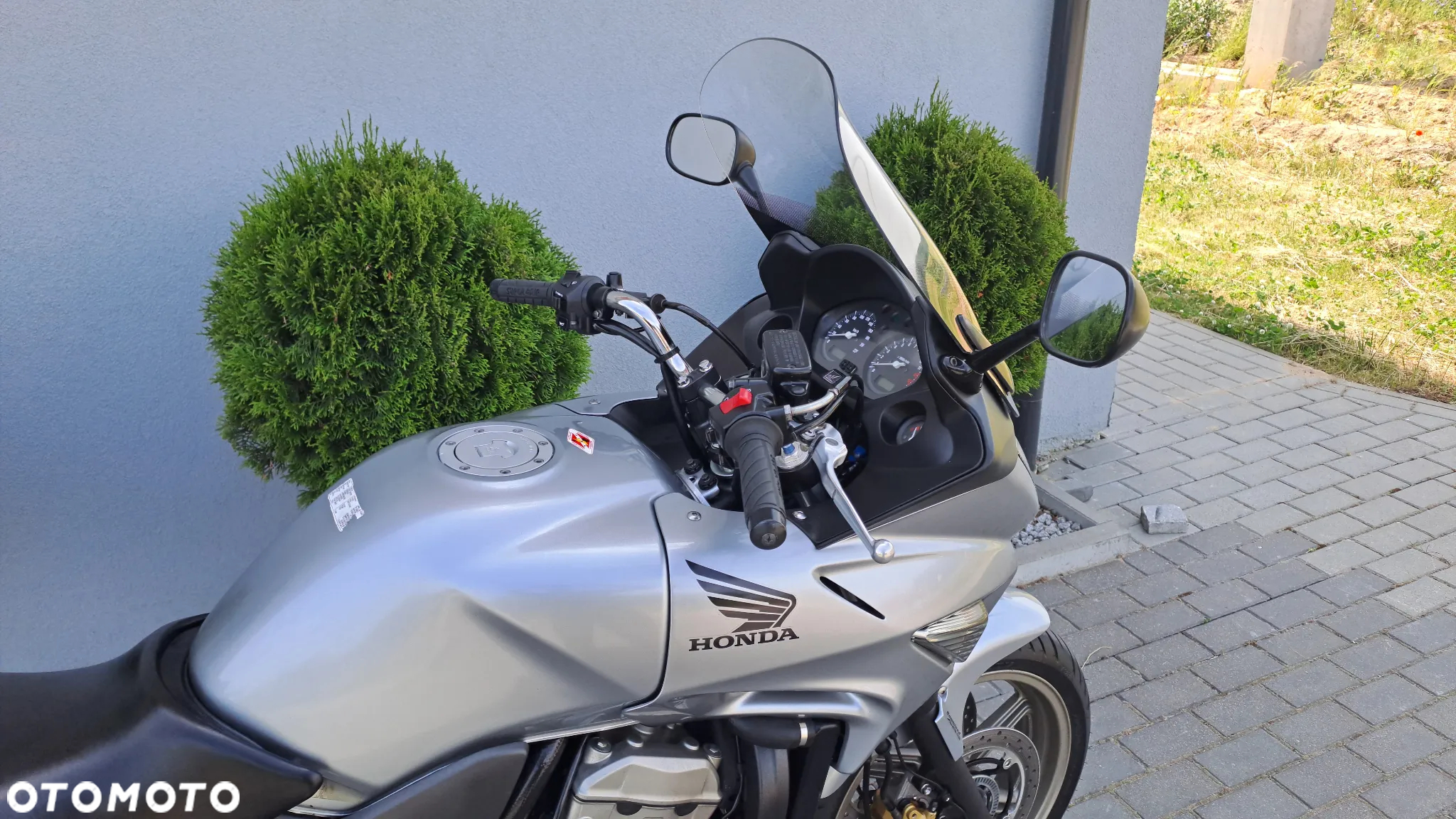 Honda CBF - 15