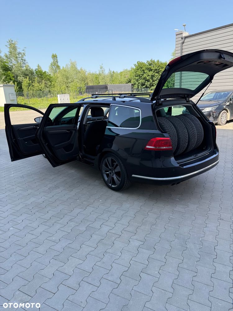 Volkswagen Passat 2.0 TDI Highline - 14