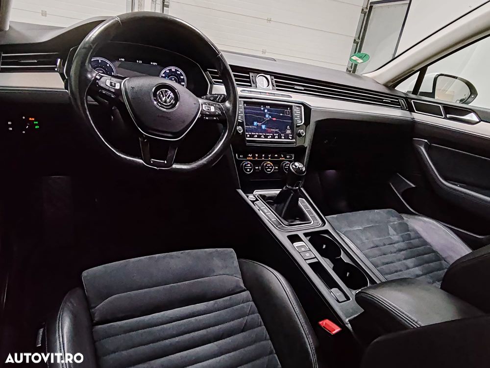 Volkswagen Passat 2.0 TDI (BlueMotion Technology) Highline - 20