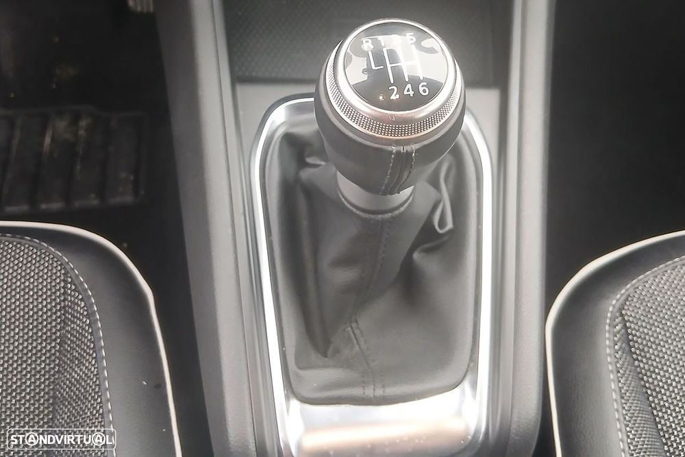 Renault Captur 1.0 TCe Techno Bi-Fuel - 8