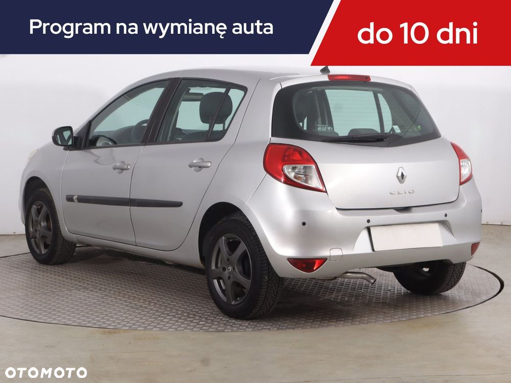 Renault Clio - 6