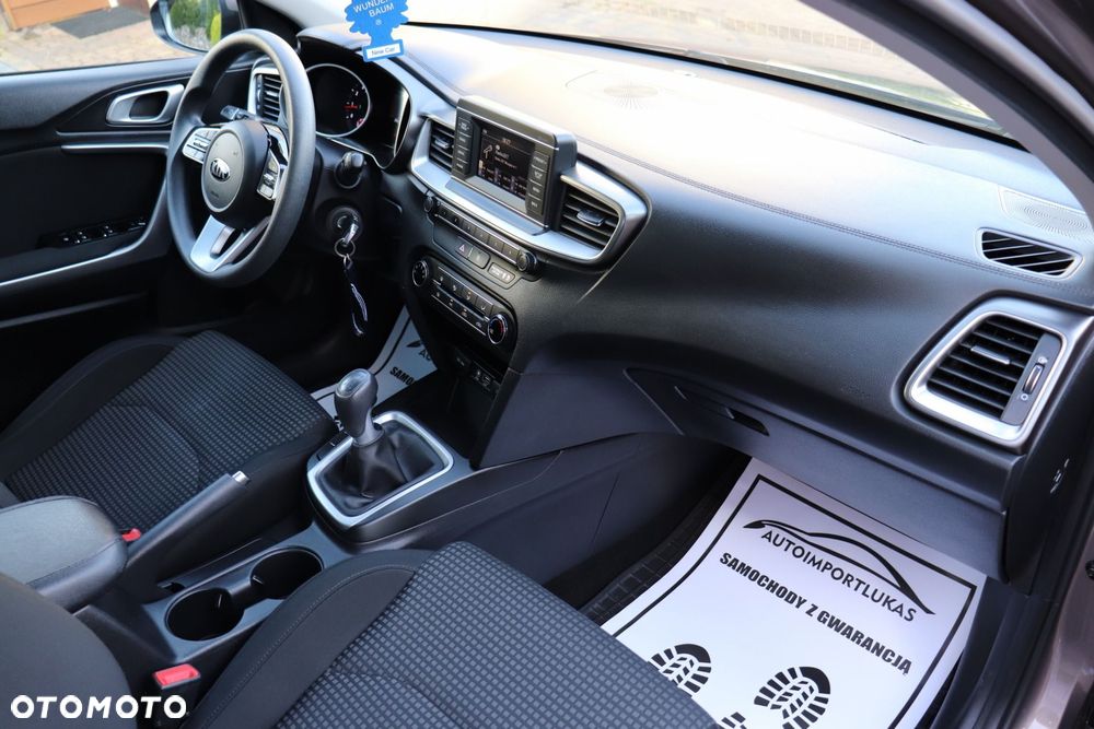 Kia Ceed - 7