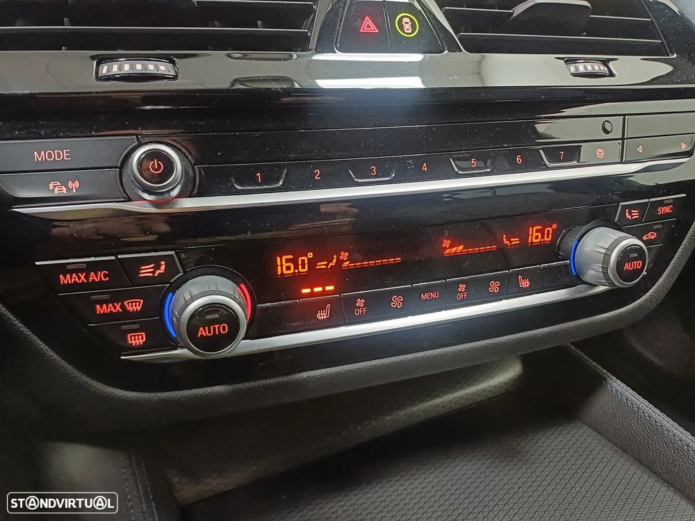 BMW 530 e Pack Desportivo M - 32