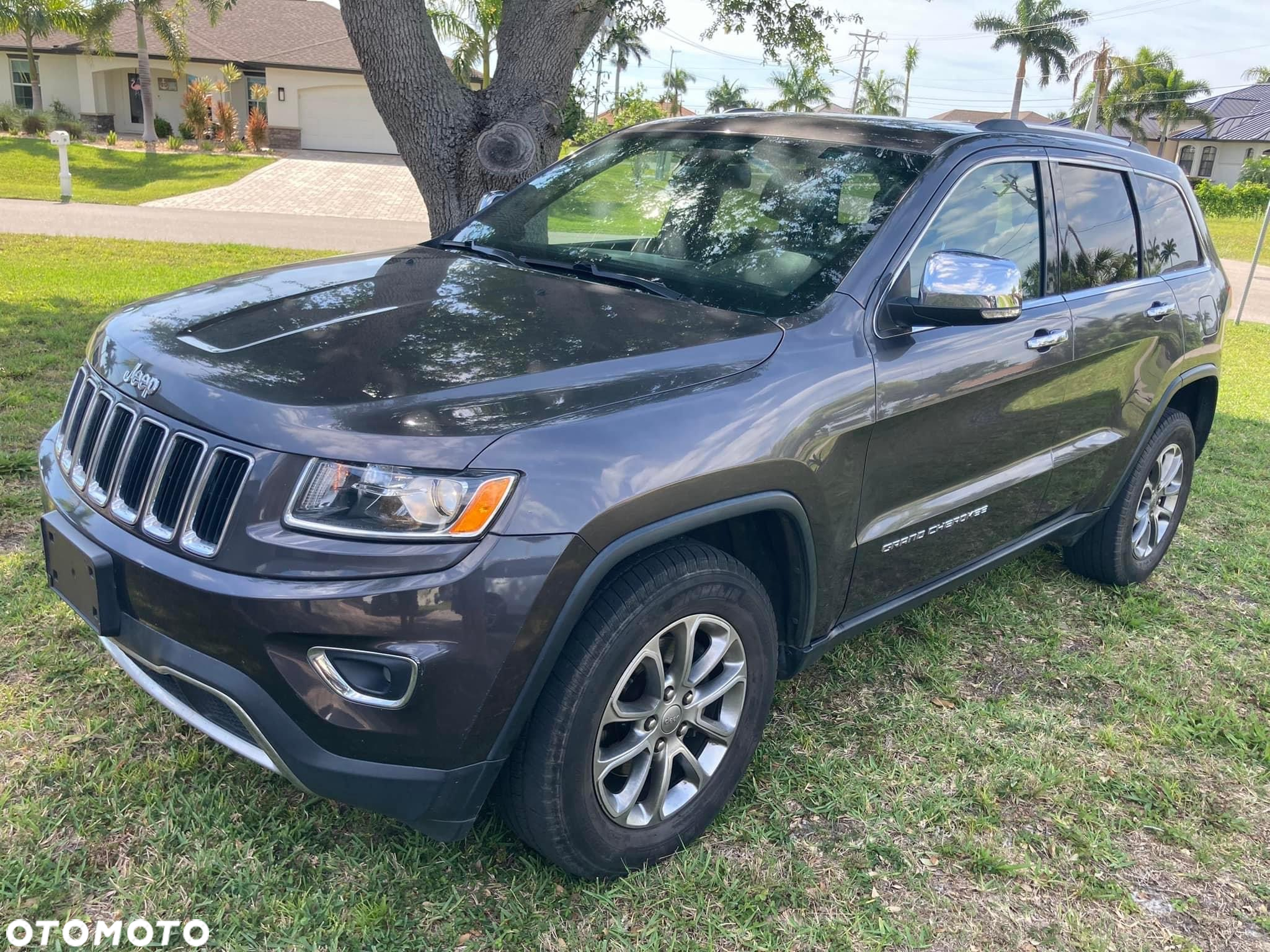 Jeep Grand Cherokee - 12