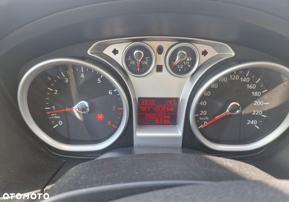 Ford Focus - 9