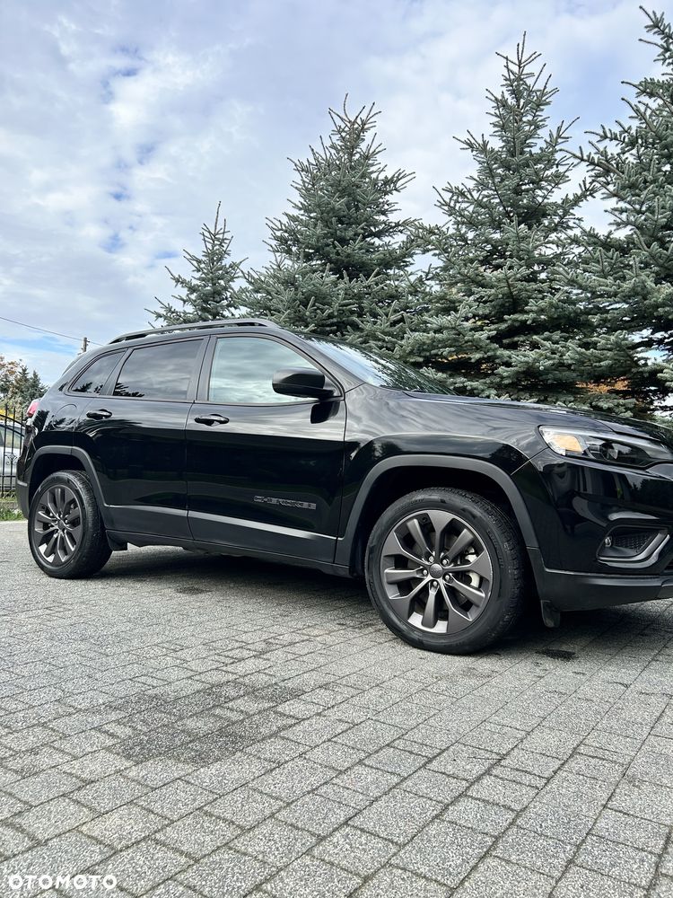 Jeep Cherokee - 5