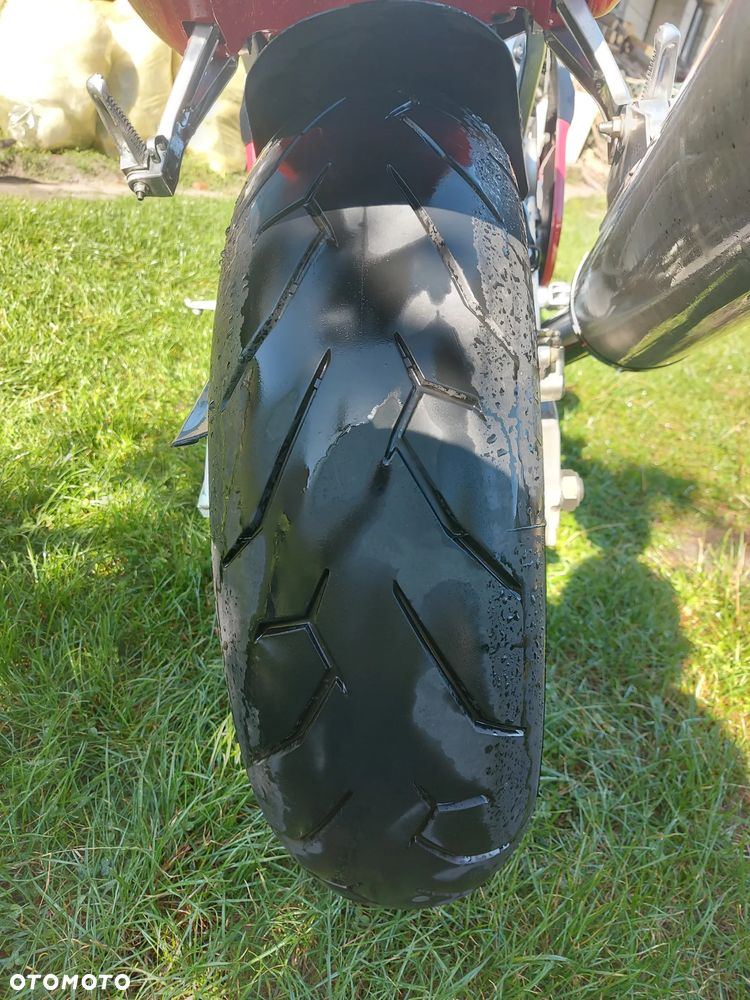 Yamaha R6 - 32
