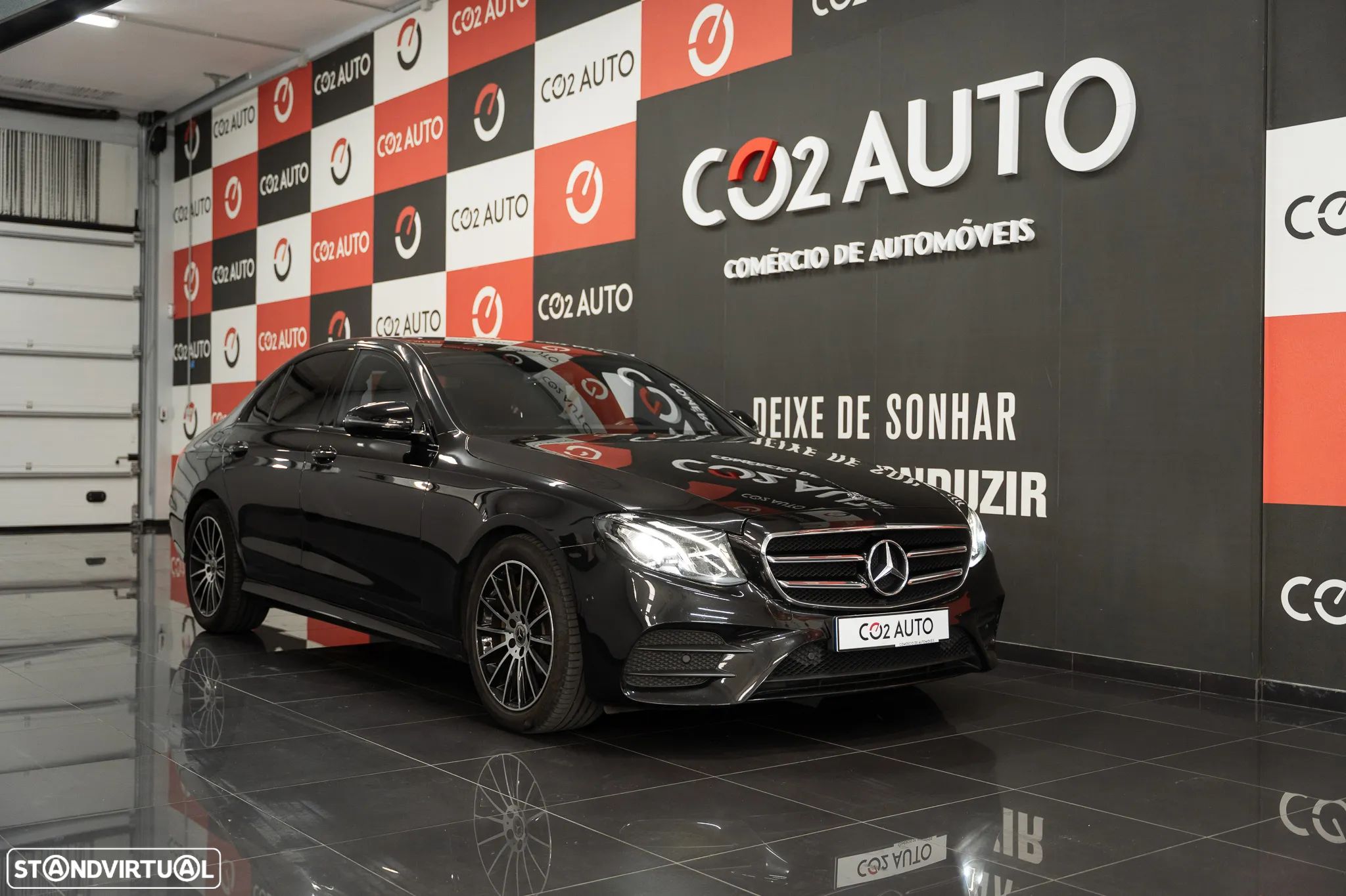 Mercedes-Benz E 220 d AMG Line - 1