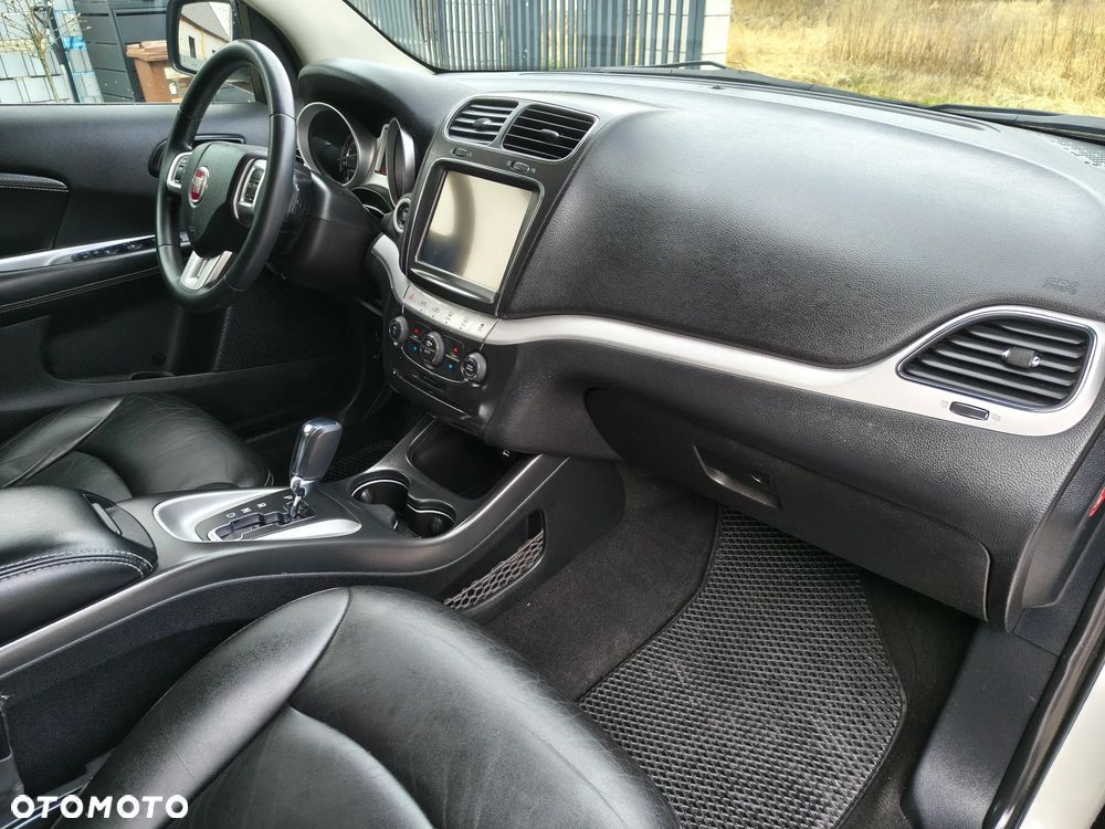 Fiat Freemont 2.0 Multijet Black Code AWD - 16