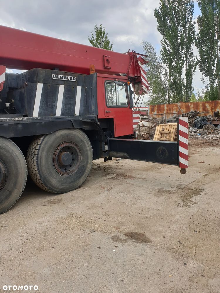 Liebherr LTM 1060 - 22