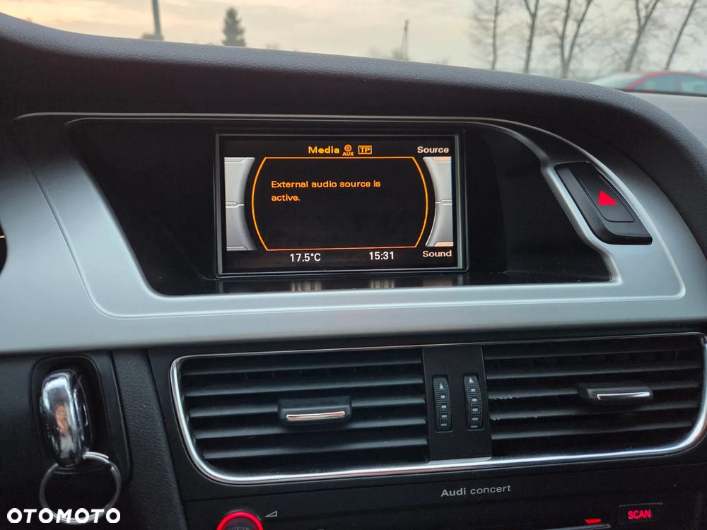 Audi A4 Limousine - 13