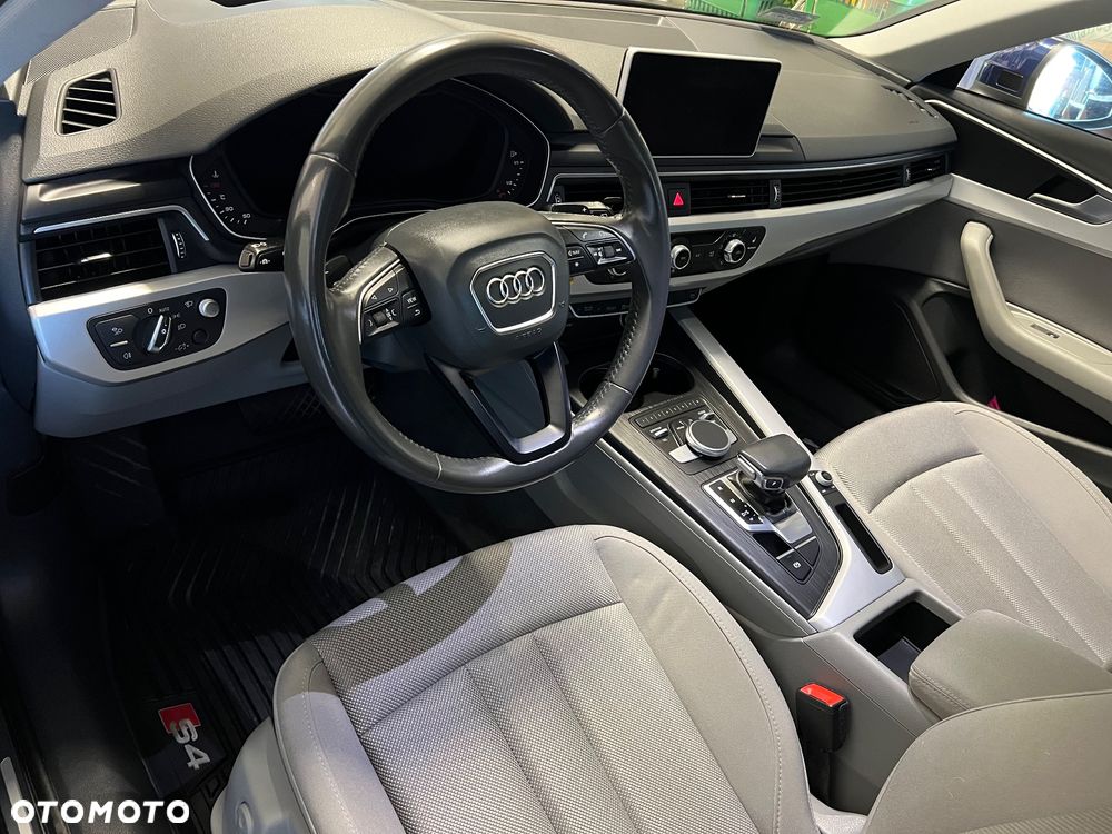 Audi A4 Avant 2.0 TDI S tronic - 12
