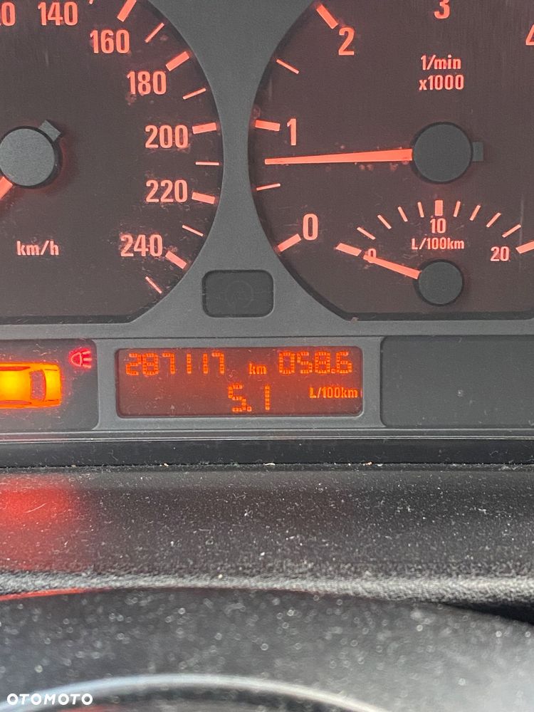 BMW Seria 3 330d - 10