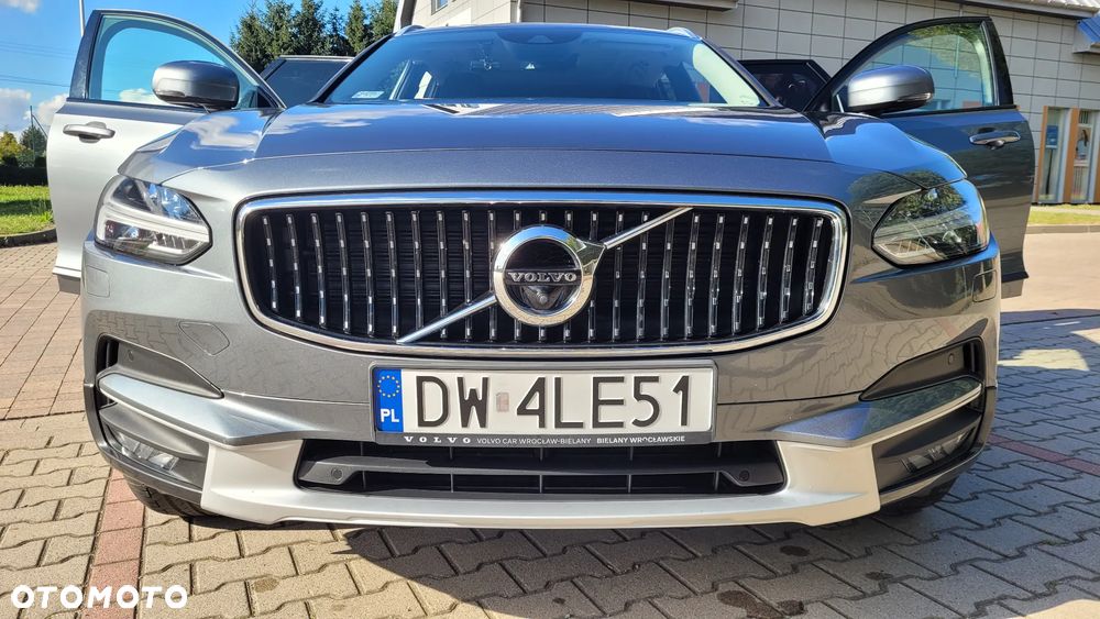 Volvo V90 Cross Country D5 SCR AWD Pro - 19