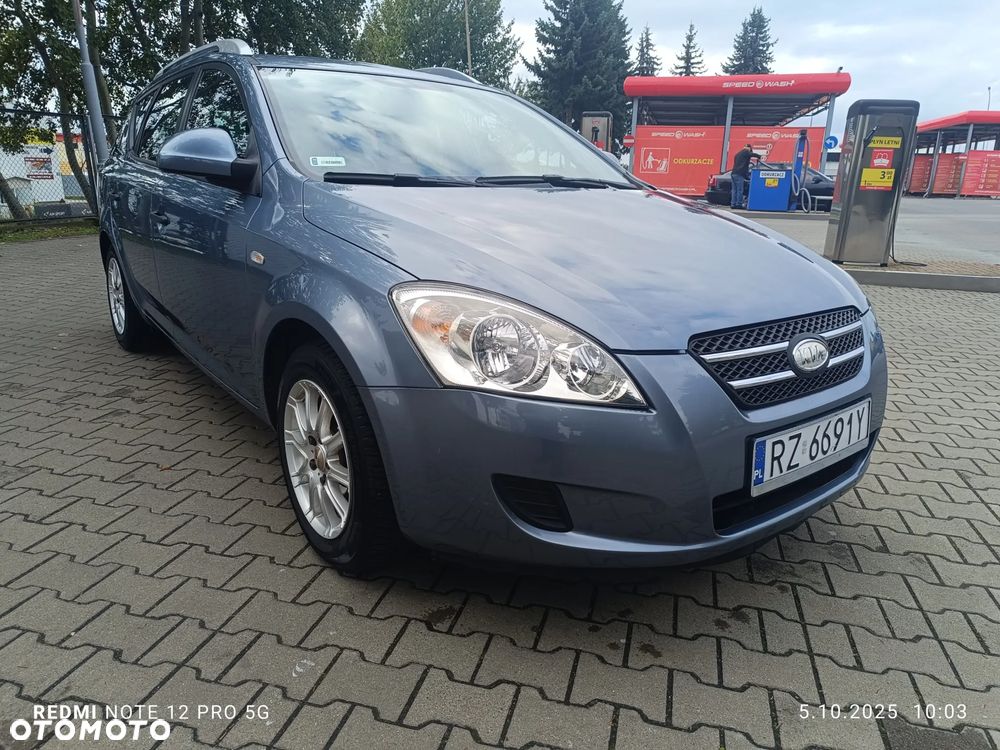 Kia Ceed Cee'd 1.4 Comfort - 1