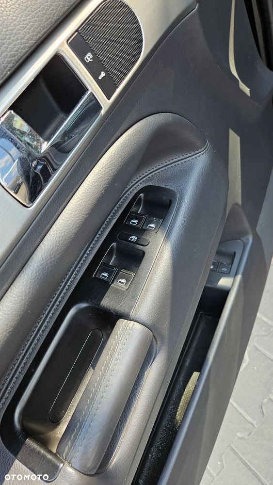 Volkswagen Touareg 4.2 V8 Automatik - 9