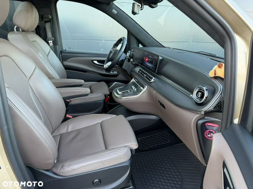 Mercedes-Benz Klasa V 300 d lang 4Matic 9G-TRONIC Exclusive - 26