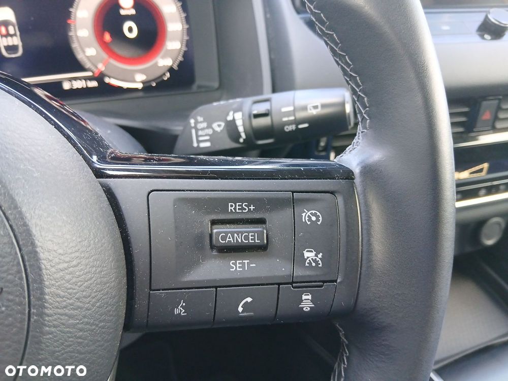 Nissan Qashqai 1.3 DIG-T mHEV N-Connecta - 20