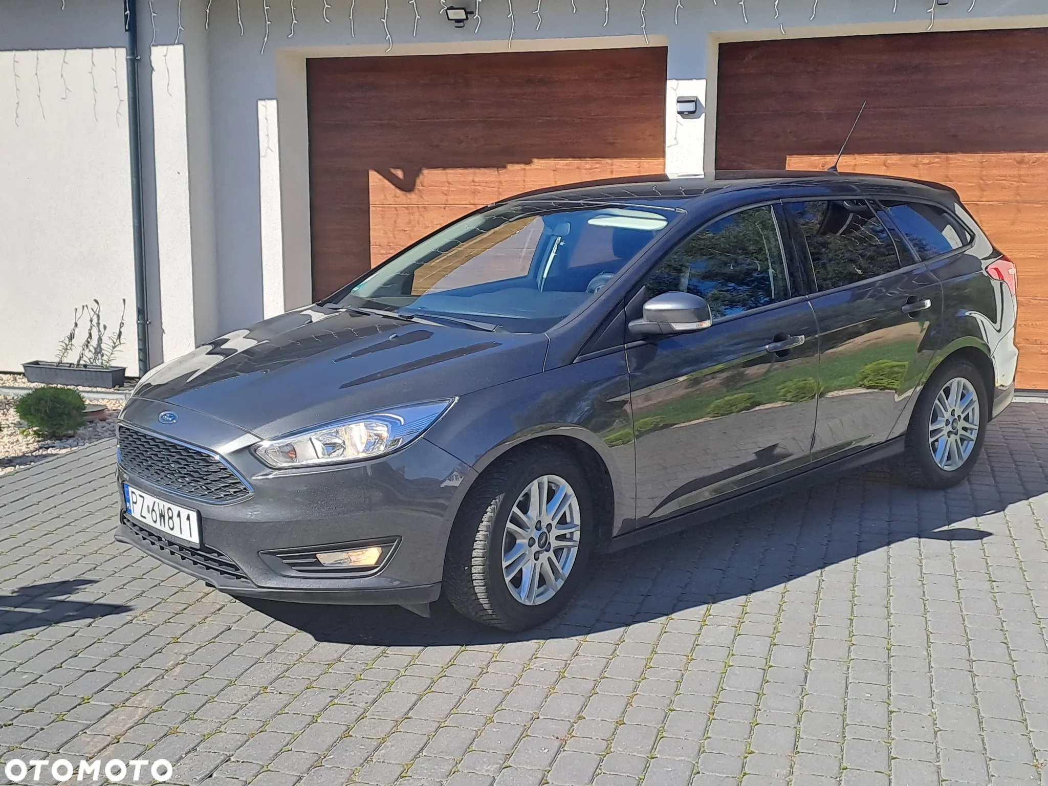 Ford Focus 1.0 EcoBoost Trend Edition - 25