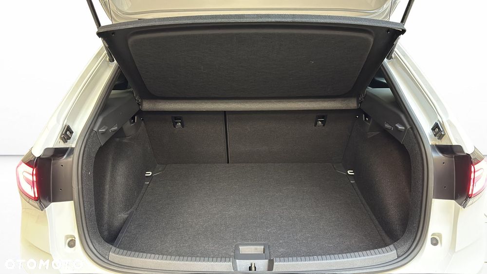 Volkswagen Taigo 1.0 TSI R-Line DSG - 18