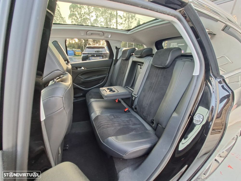 Peugeot 308 1.2 PureTech Allure EAT8 - 33