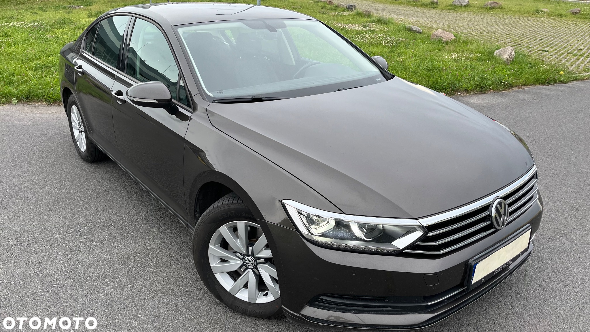 Volkswagen Passat 2.0 TDI SCR Comfortline - 9