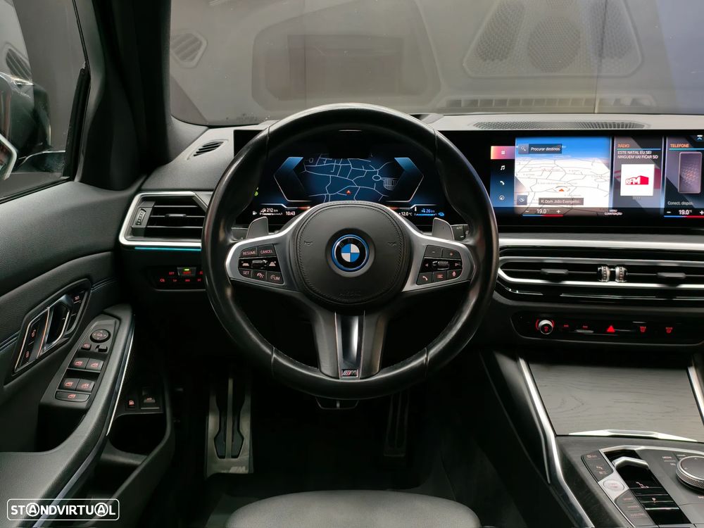BMW 320 e Pack Desportivo M Auto - 4