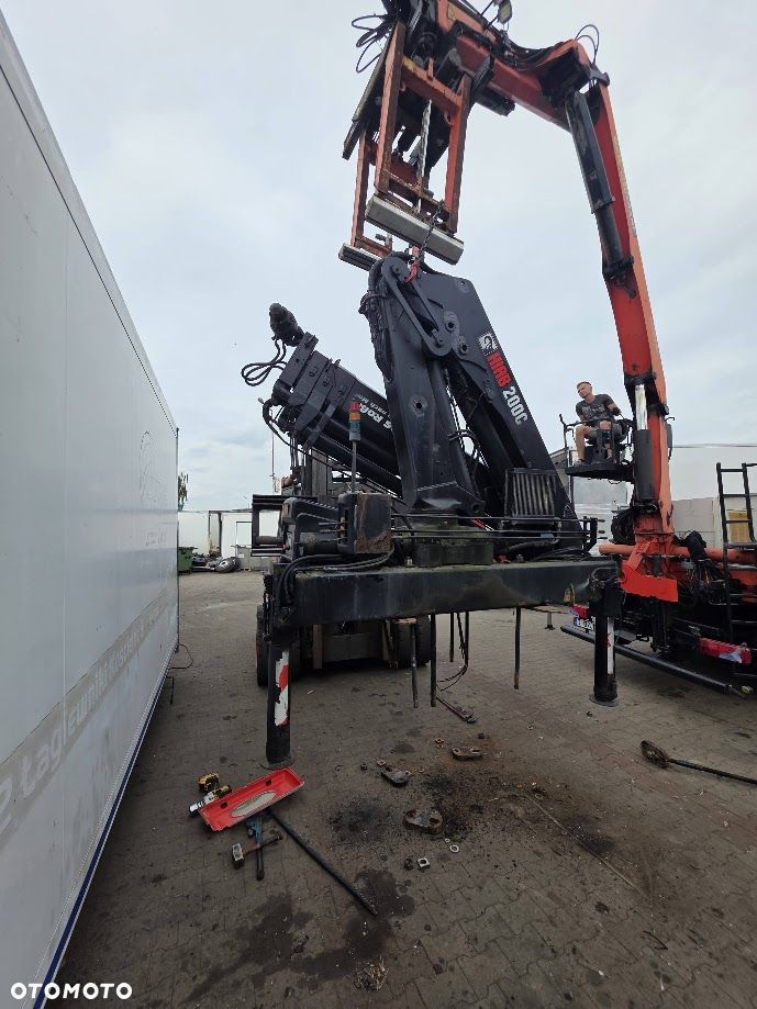 Żuraw hds HIAB 200 C , radio , rotator ,7 ton - 5