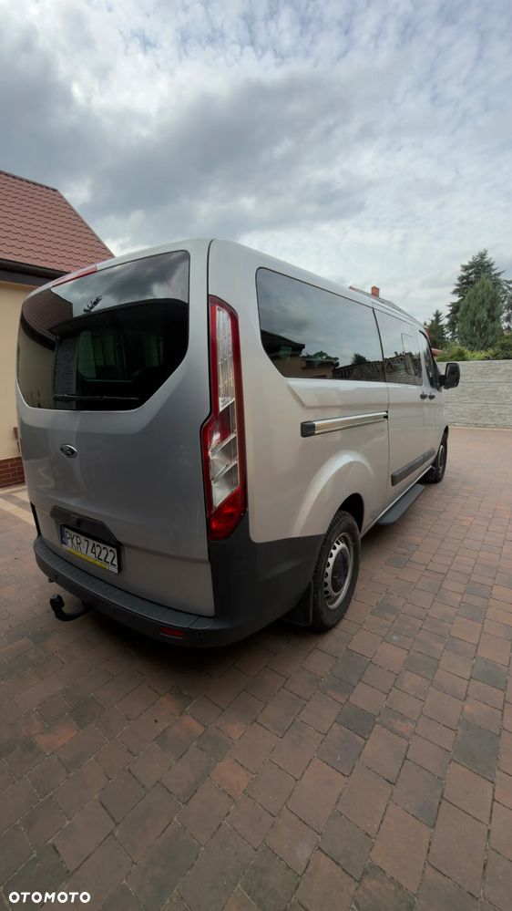 Ford Tourneo Custom - 5
