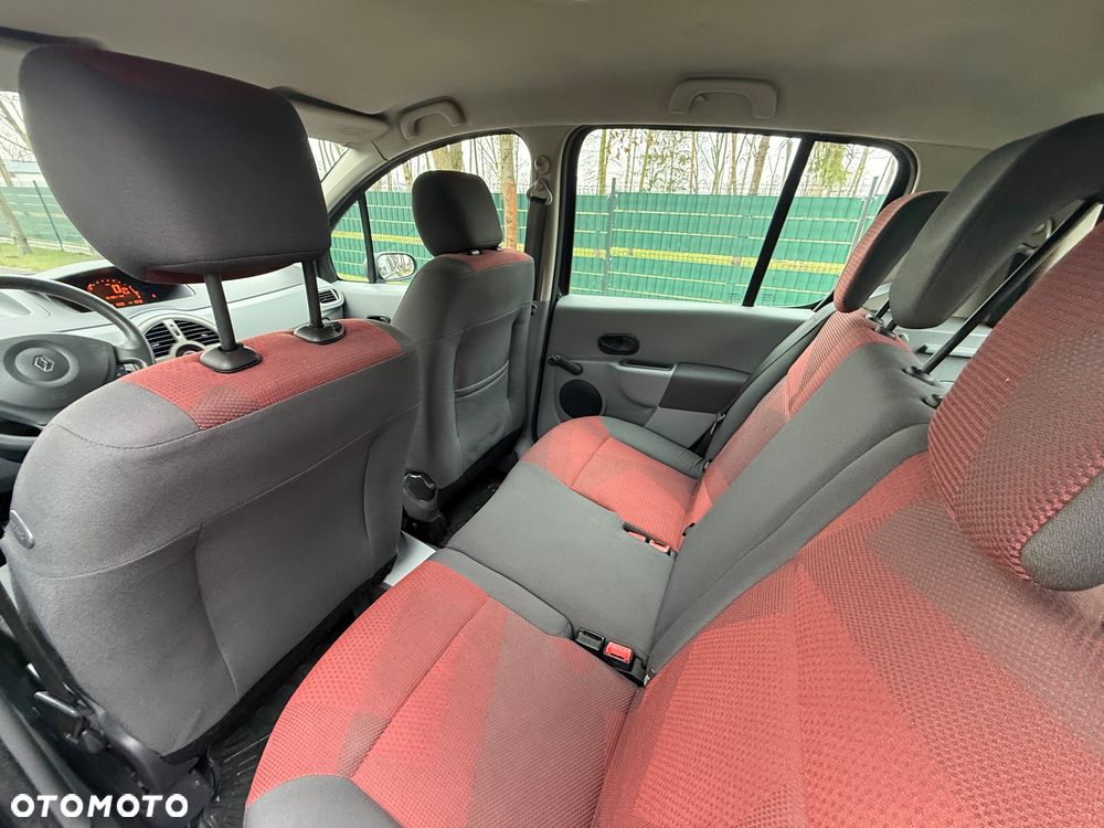 Renault Modus 1.2 16V Dynamique - 8