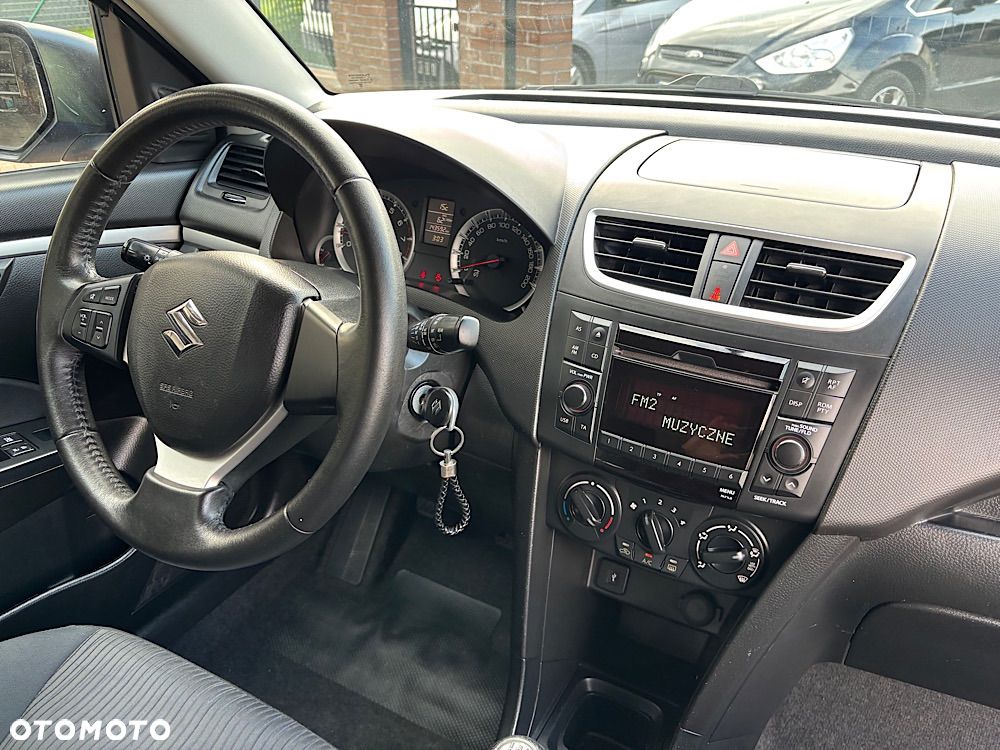 Suzuki Swift 1.2 Premium - 29