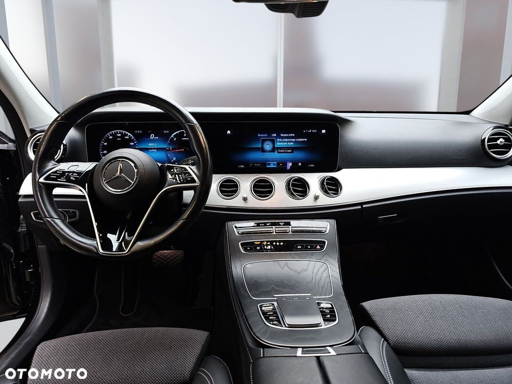 Mercedes-Benz Klasa E 220 d 4-Matic - 6