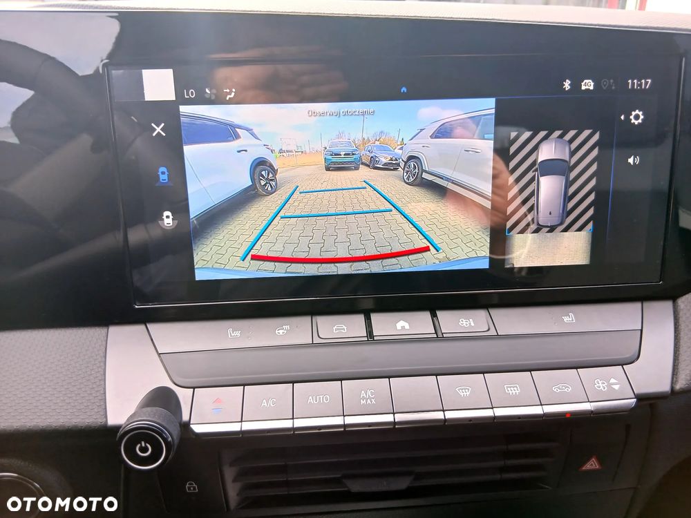 Opel Astra 1.2 T Business Edition S&S - 11