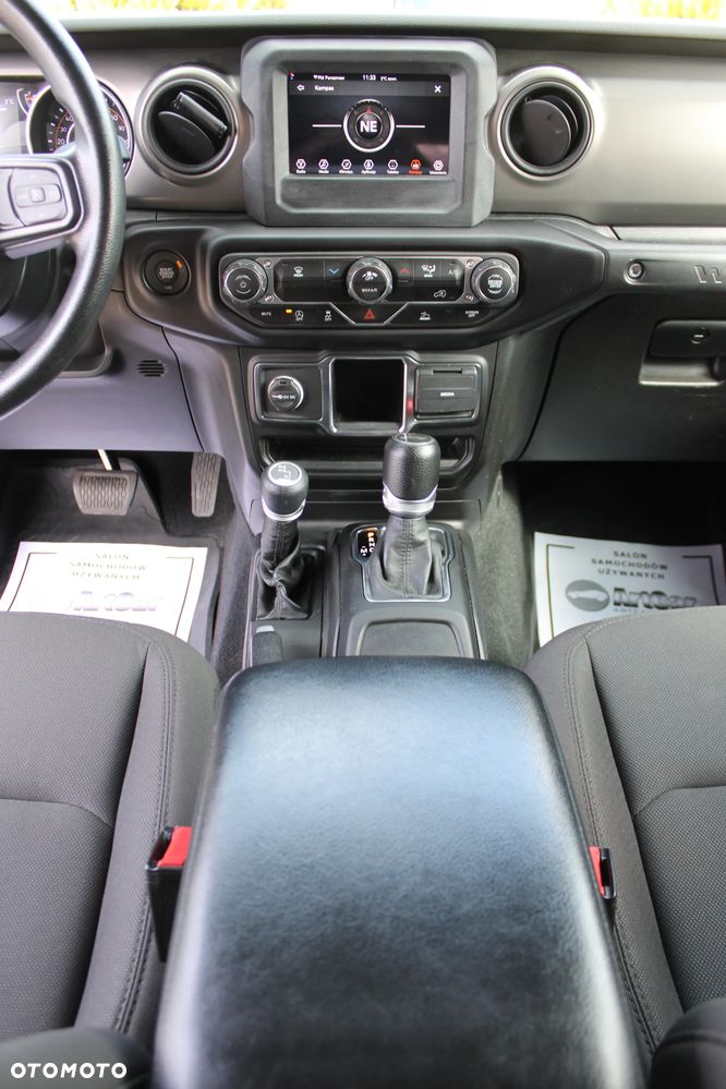 Jeep Wrangler Unlimited 3.6 Automatik X - 25